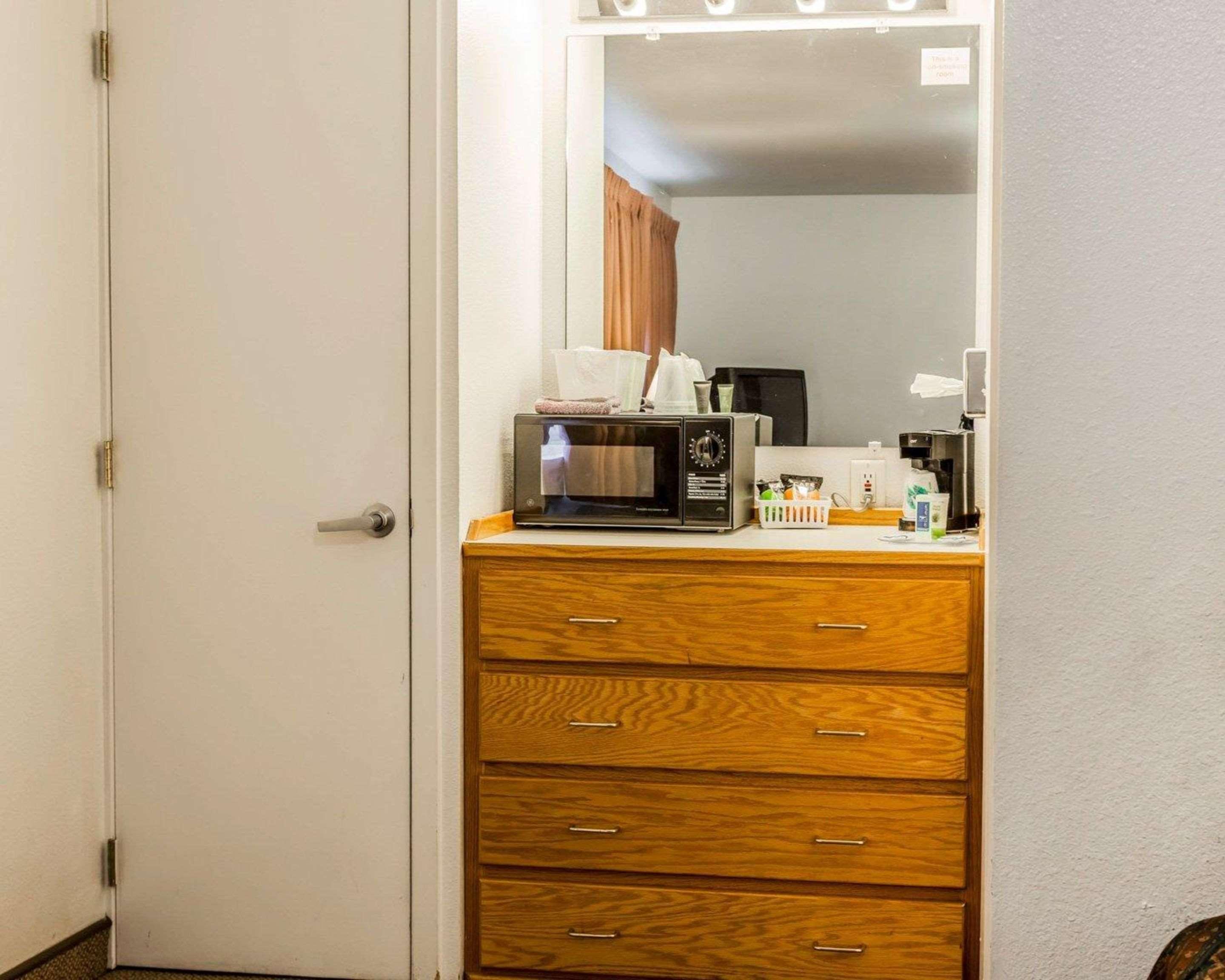 Rodeway Inn & Suites Omak - Okanogan Ngoại thất bức ảnh