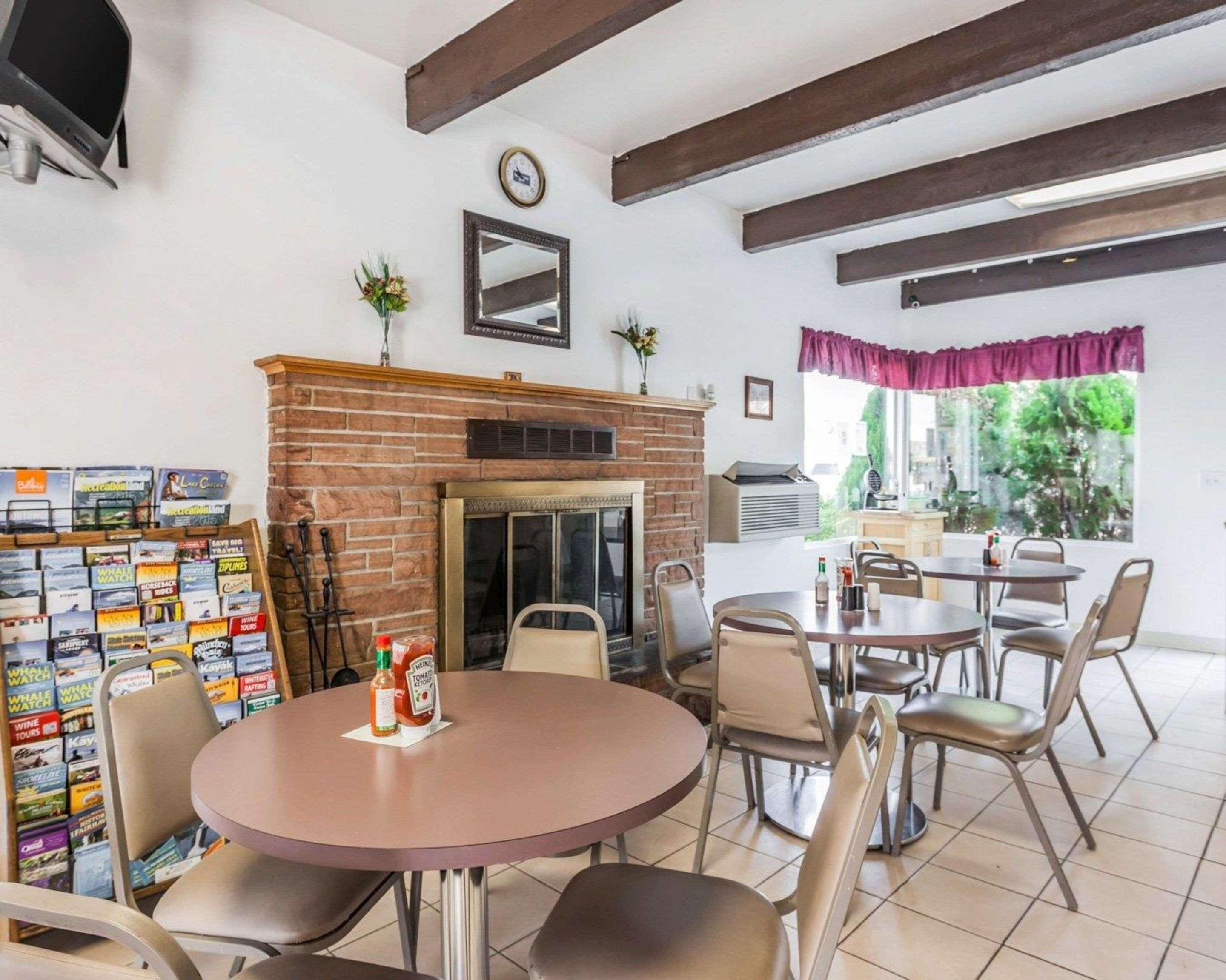 Rodeway Inn & Suites Omak - Okanogan Ngoại thất bức ảnh