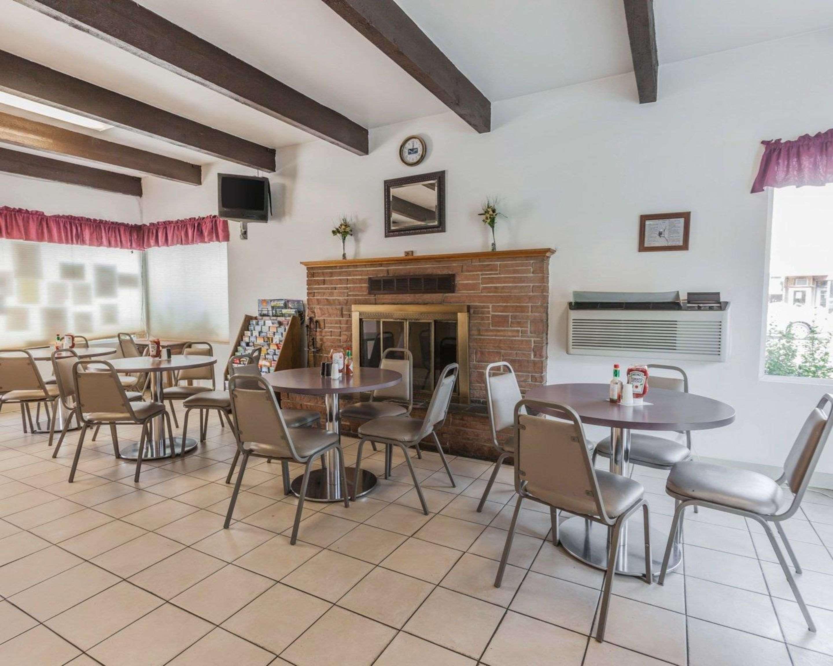 Rodeway Inn & Suites Omak - Okanogan Ngoại thất bức ảnh